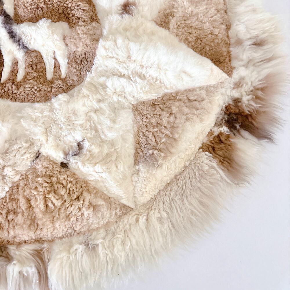 SOUTH AMERICAN ROUND PATCHWORK ALPACA FUR RUG - Picture 4 of 16